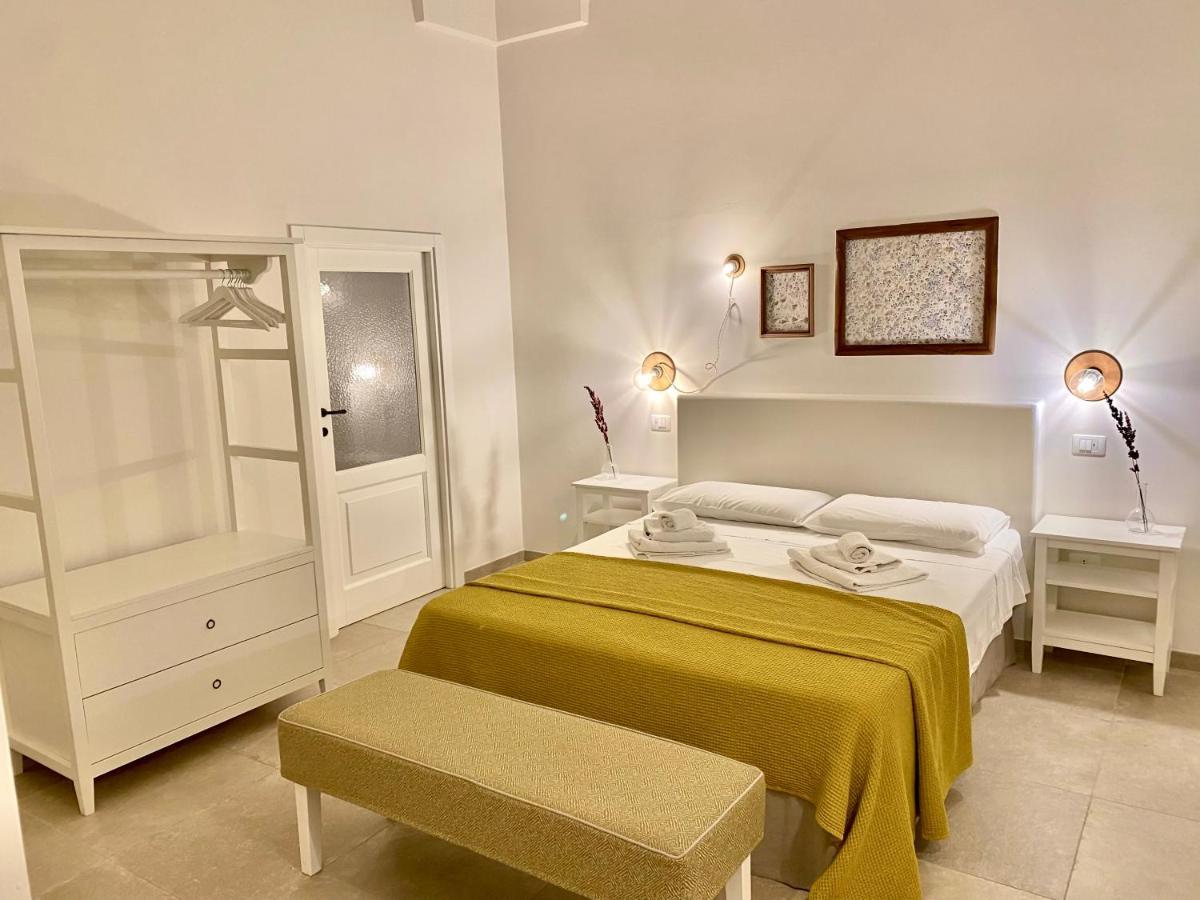 Villa Ricciardi-Suite Famigliare 1-Zona Ostuni 몬탈바노 외부 사진