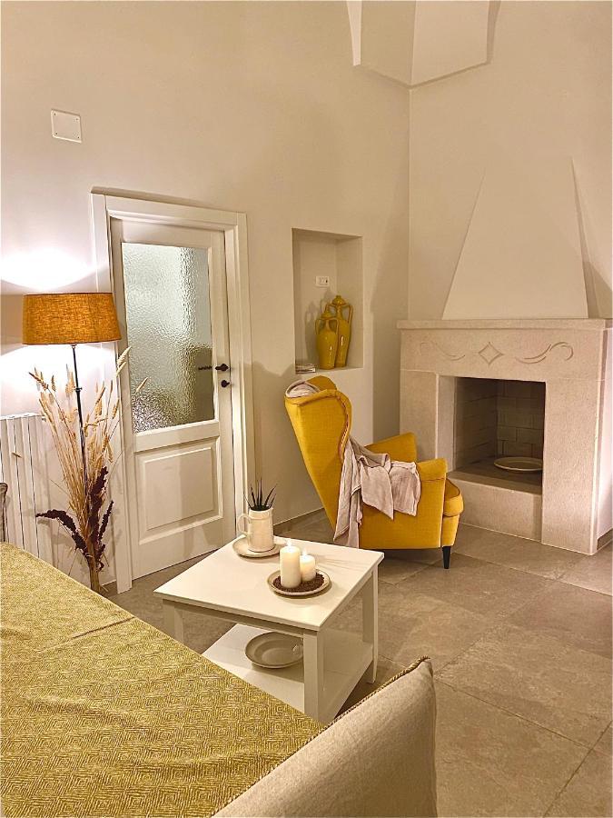 Villa Ricciardi-Suite Famigliare 1-Zona Ostuni 몬탈바노 외부 사진