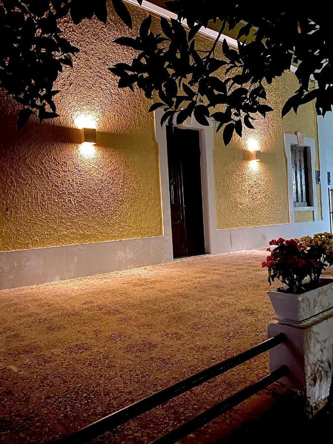 Villa Ricciardi-Suite Famigliare 1-Zona Ostuni 몬탈바노 외부 사진
