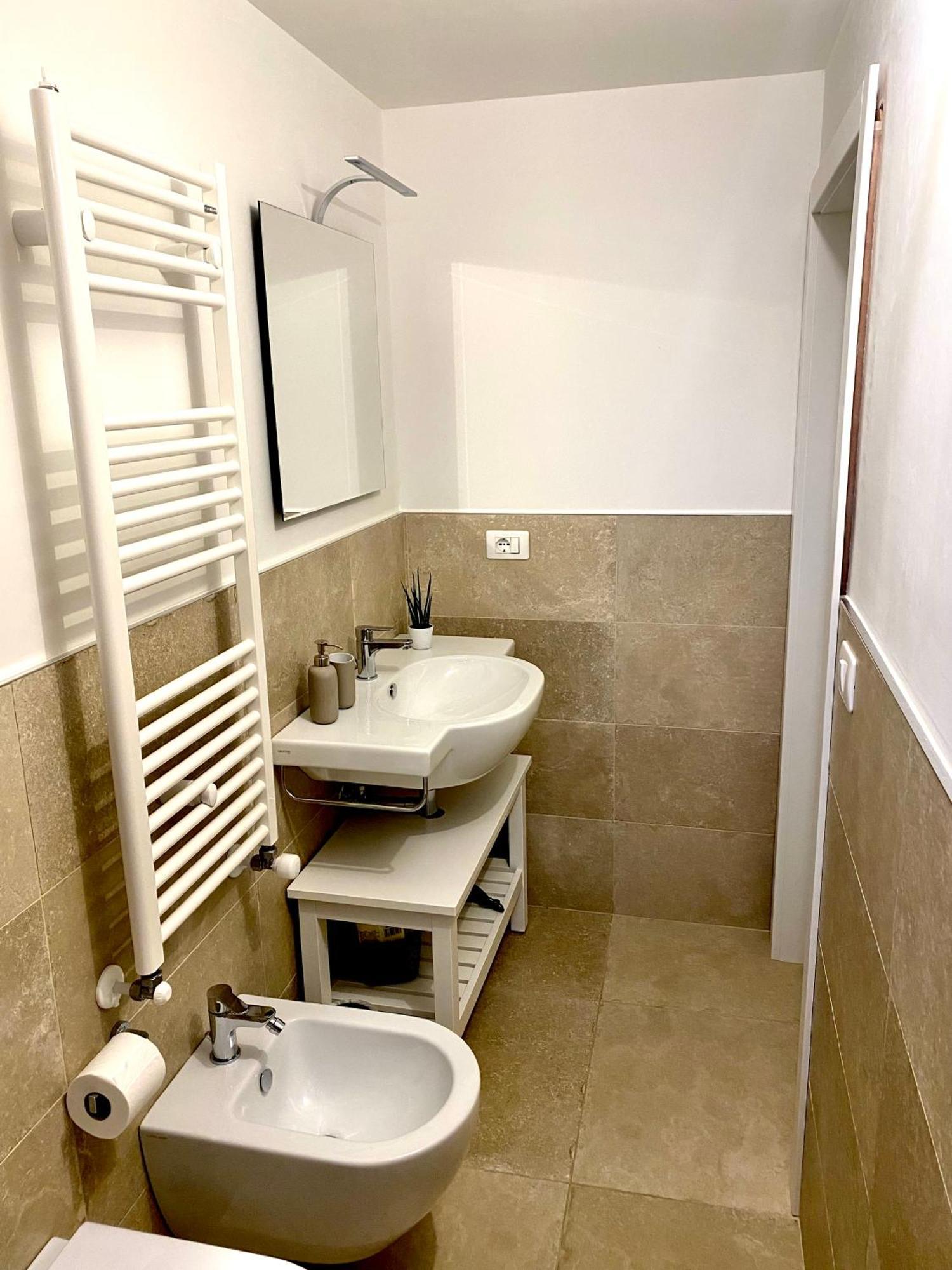 Villa Ricciardi-Suite Famigliare 1-Zona Ostuni 몬탈바노 외부 사진